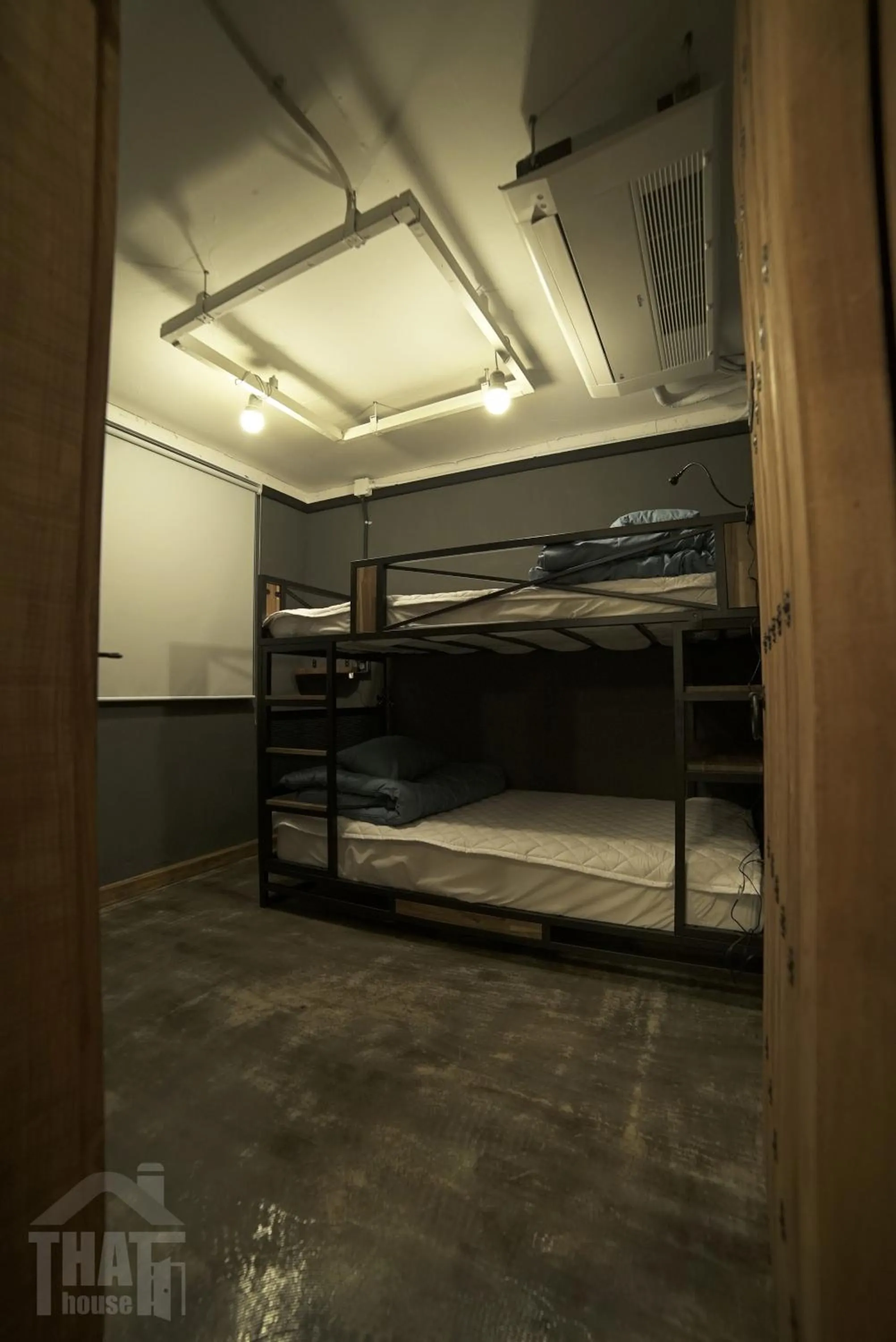 Photo of the whole room, Bed in That House Hongdae