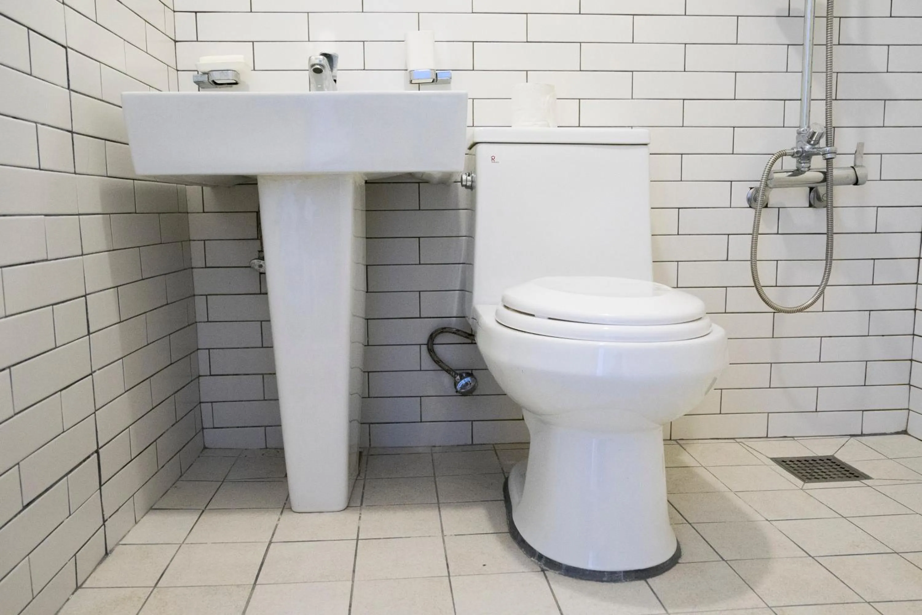 Bathroom in That House Hongdae