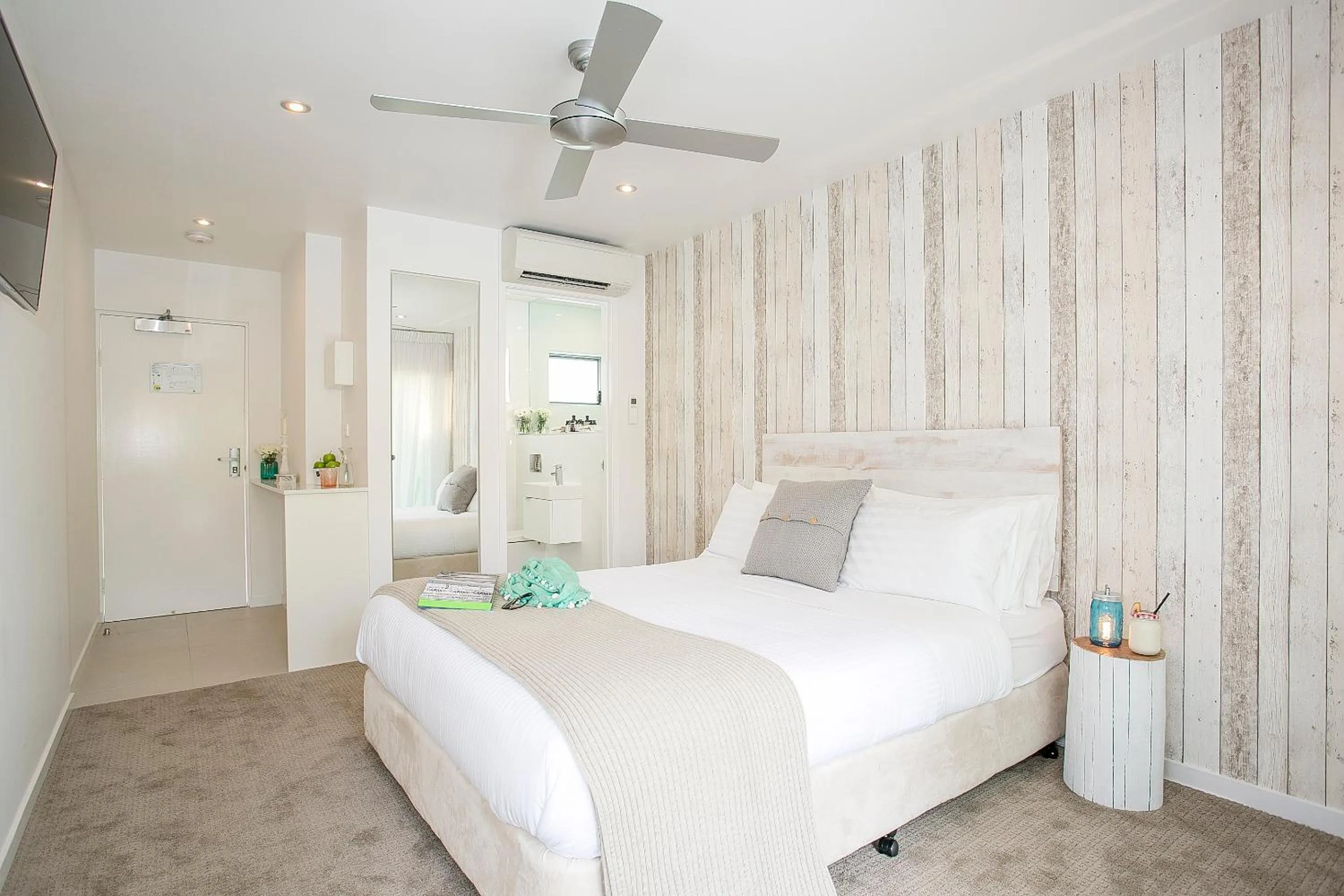 Bedroom in 10 Hastings Street Motel