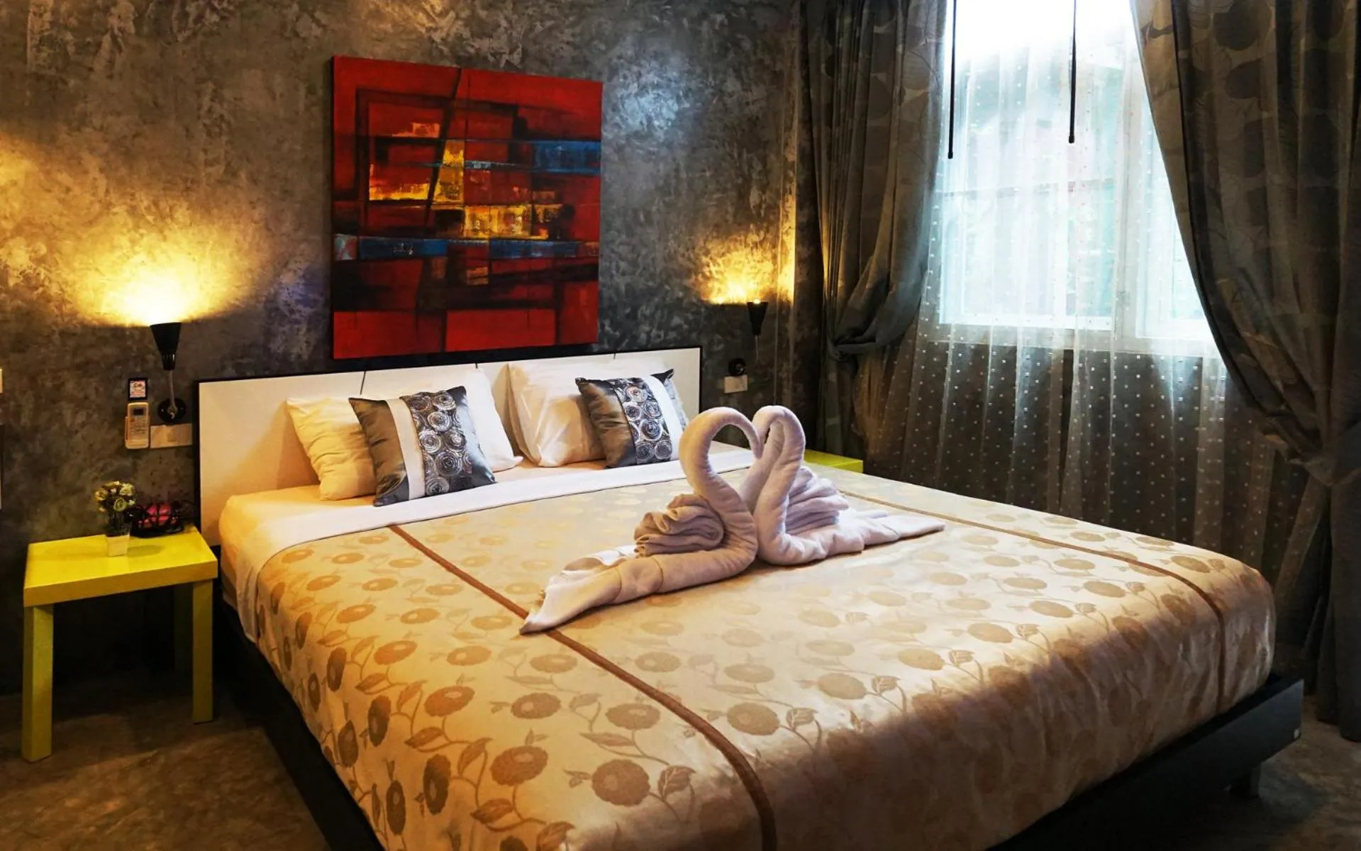 Bed in Phuket Paradiso