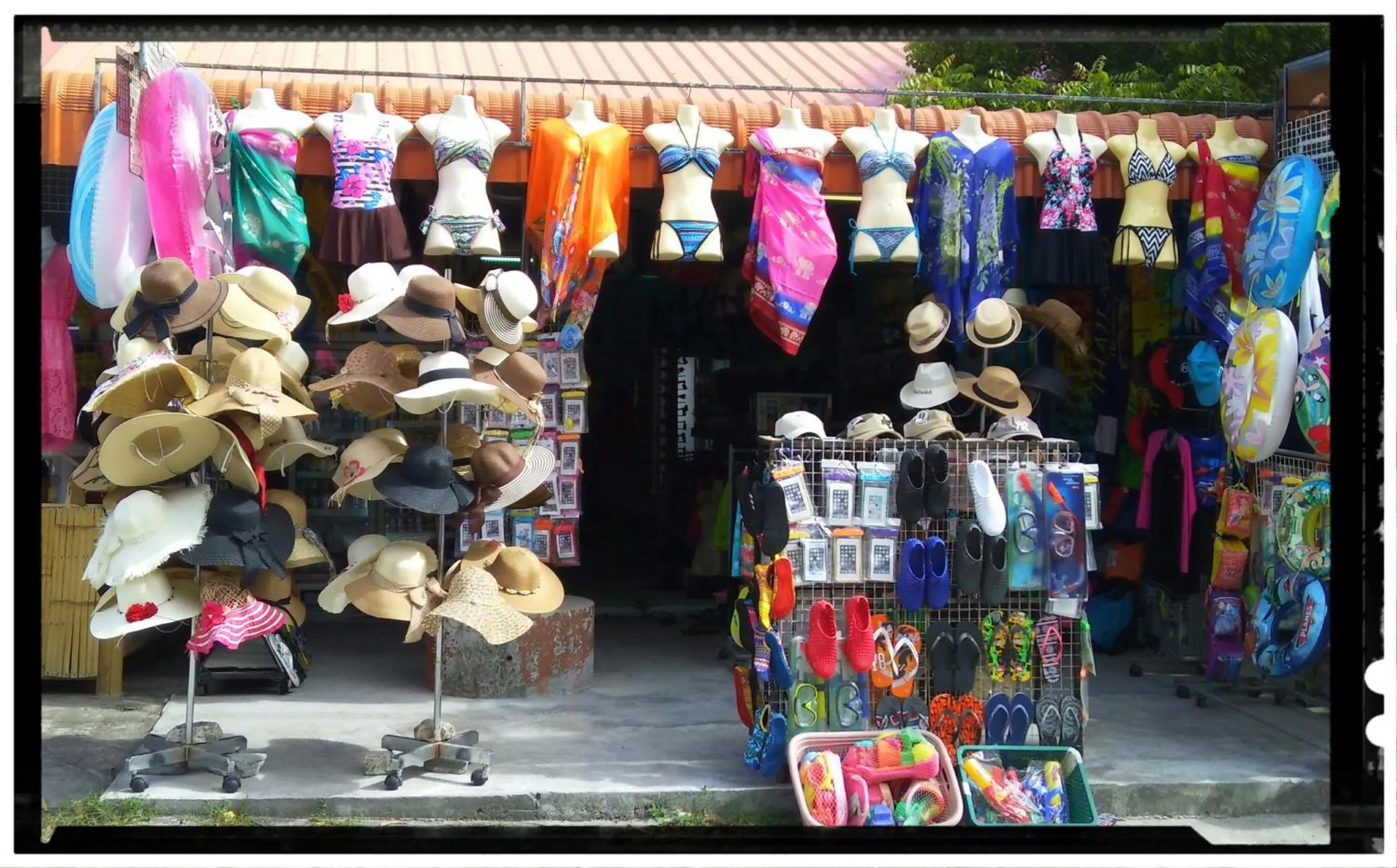 Beach in Phuket Paradiso