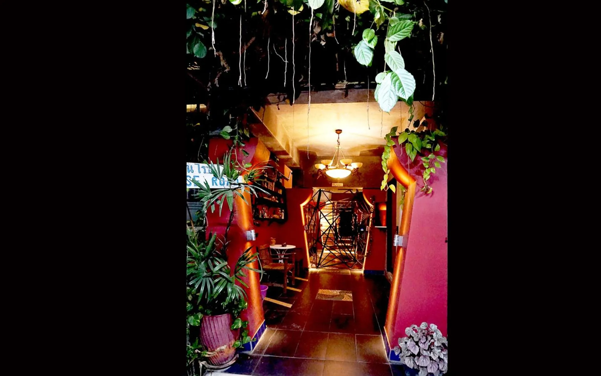 Facade/entrance in Phuket Paradiso