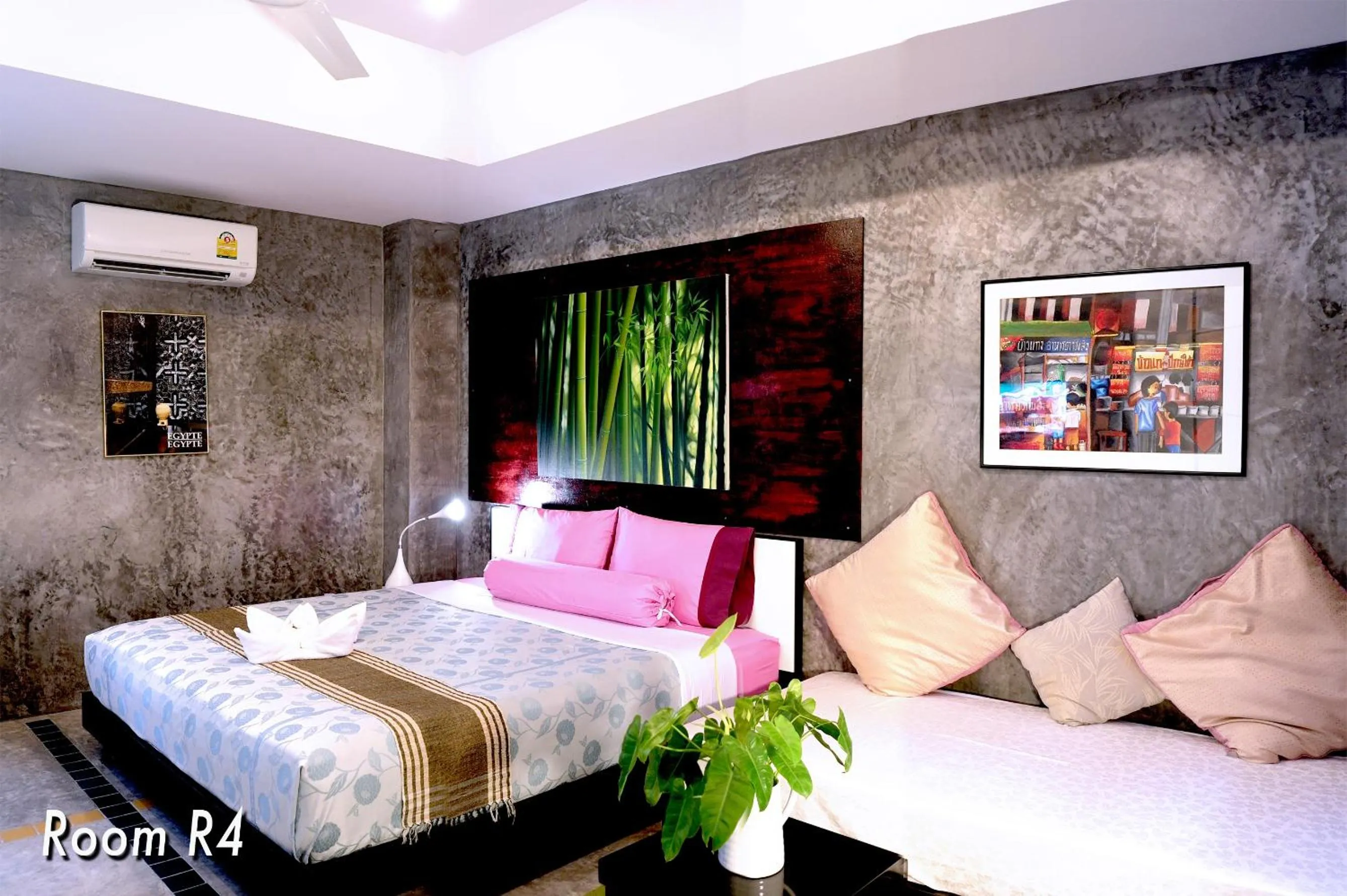 Bed in Phuket Paradiso