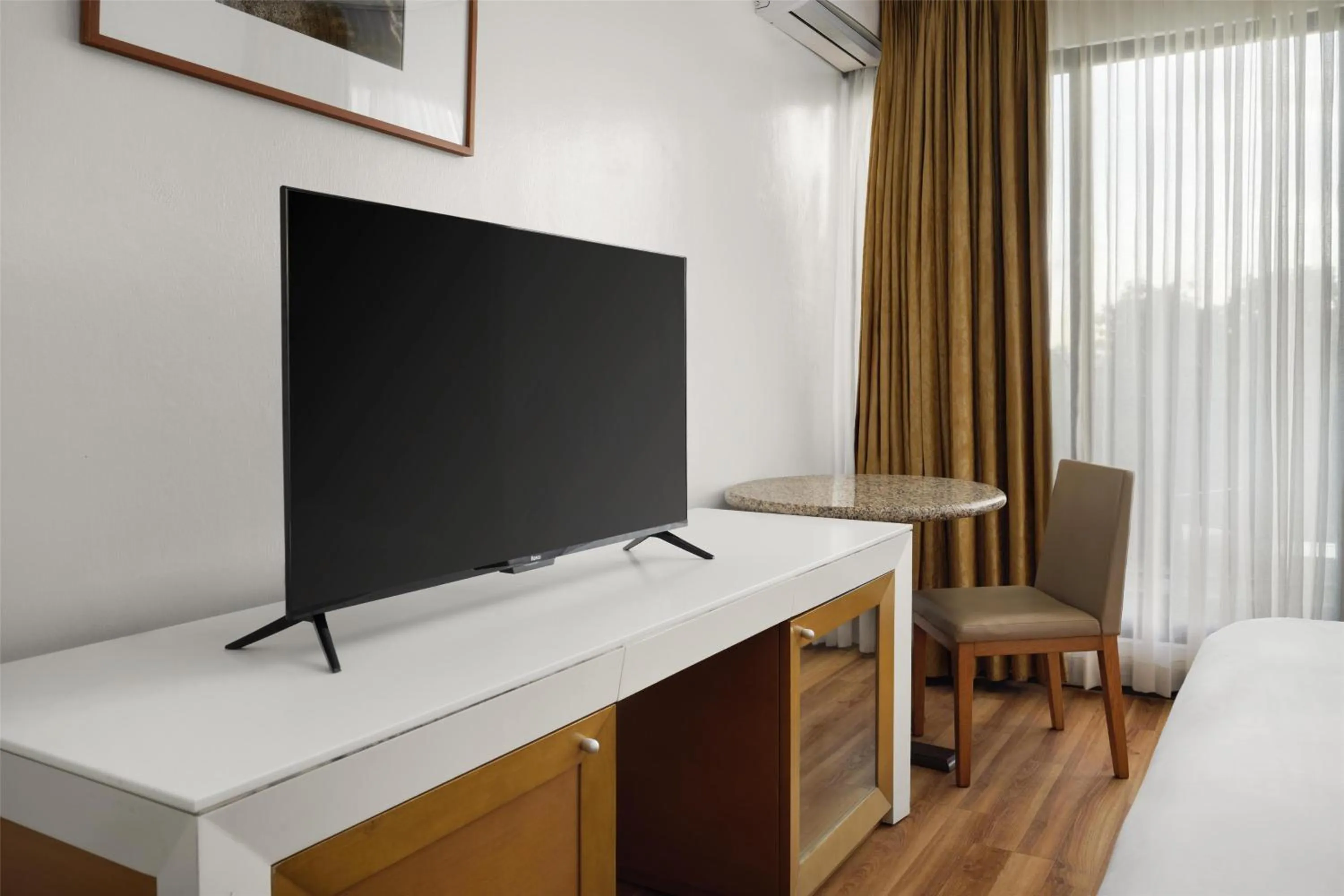 Bedroom in SureStay by Best Western Guam Airport