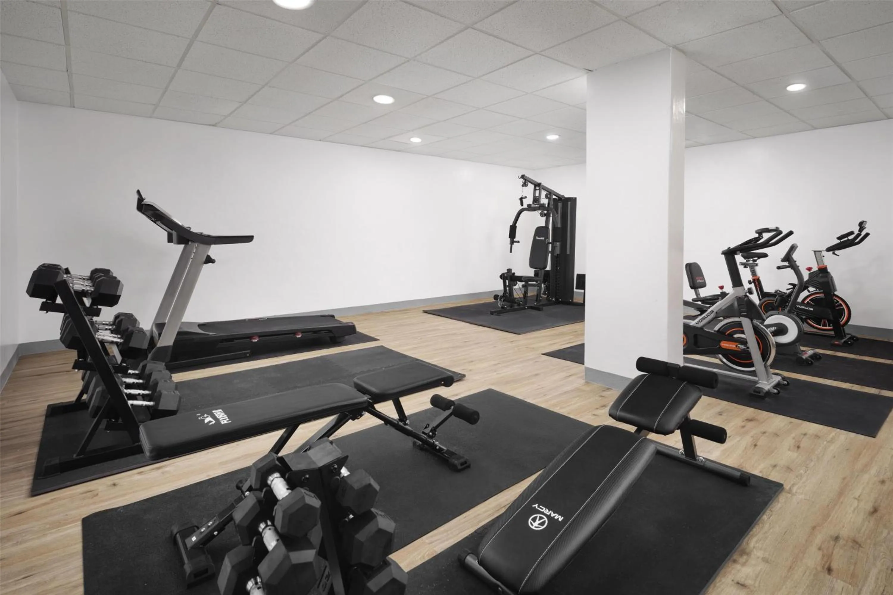 Fitness centre/facilities in SureStay by Best Western Guam Airport