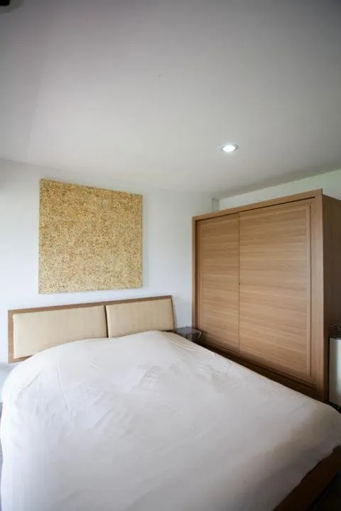 Bed in Galare Thong Tower