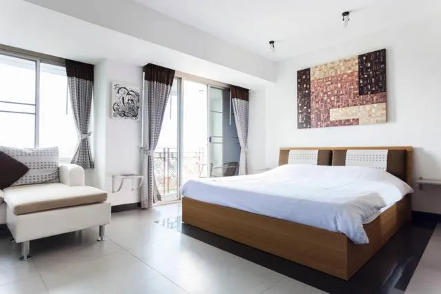 Photo of the whole room, Bed in Galare Thong Tower