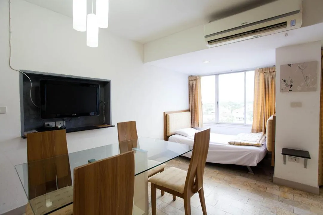 Bed in Galare Thong Tower