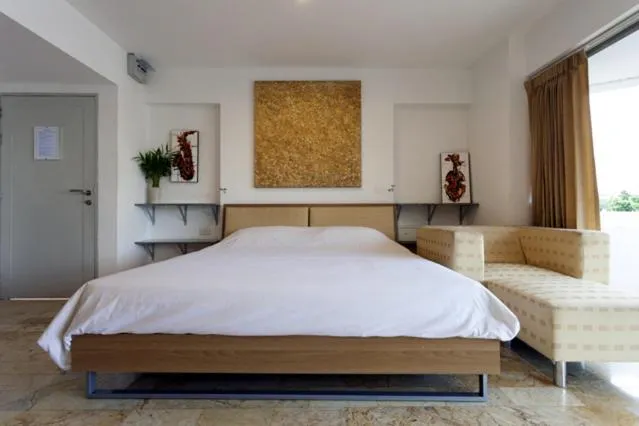 Bed in Galare Thong Tower