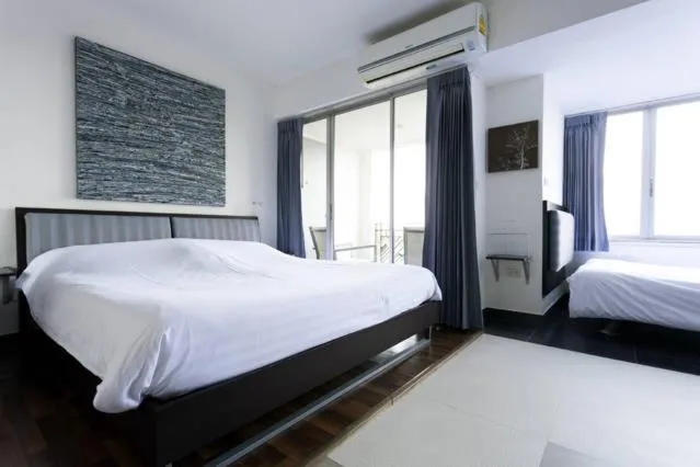 Photo of the whole room, Bed in Galare Thong Tower