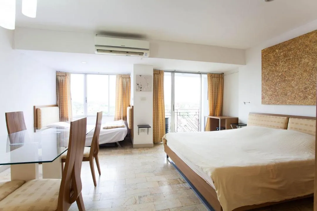 Bed in Galare Thong Tower