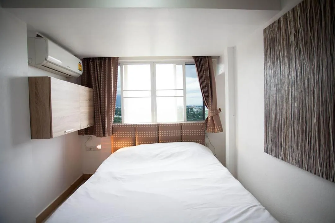 Bed in Galare Thong Tower