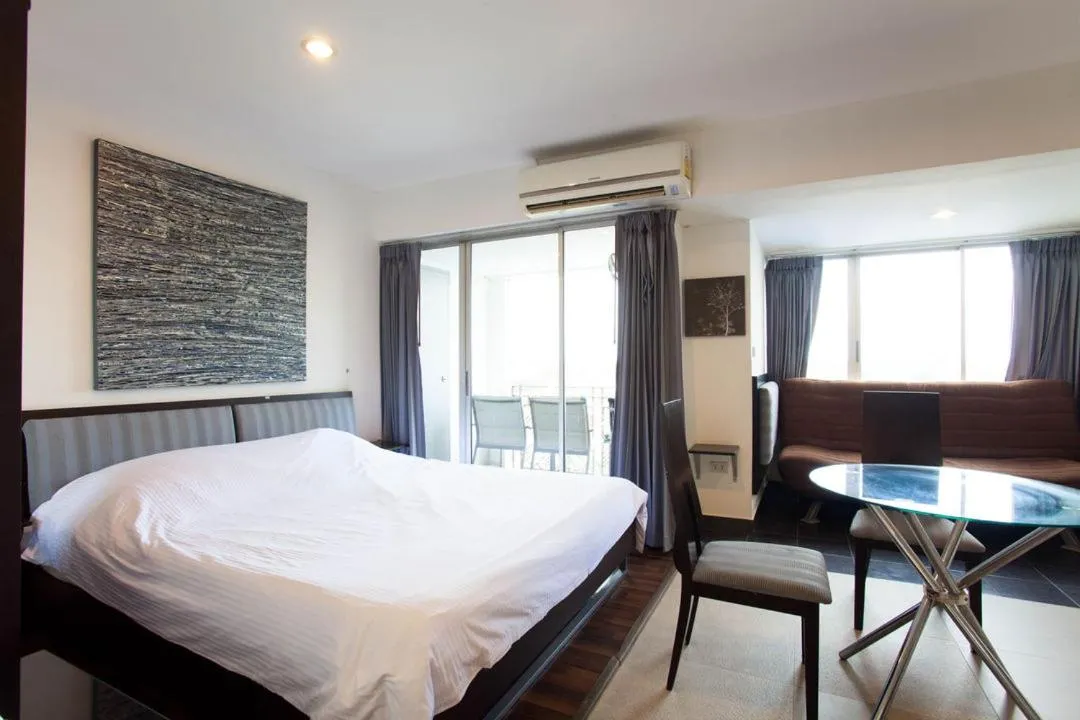 Bed in Galare Thong Tower