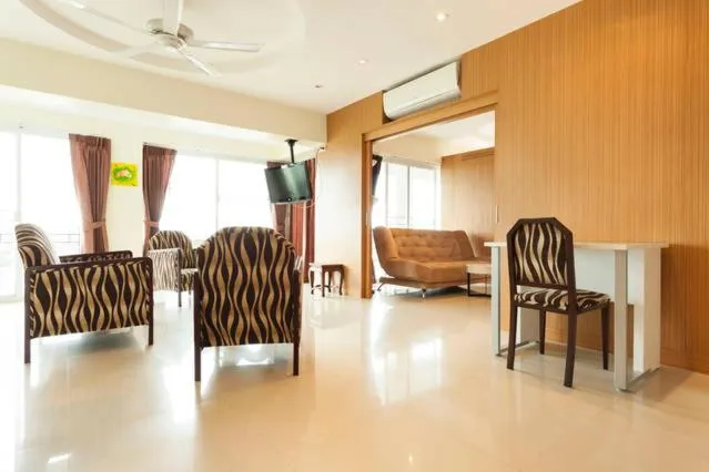 Day in Galare Thong Tower