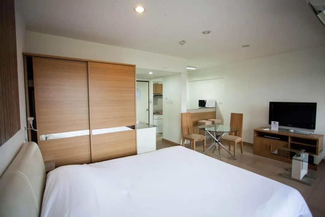 Bed in Galare Thong Tower