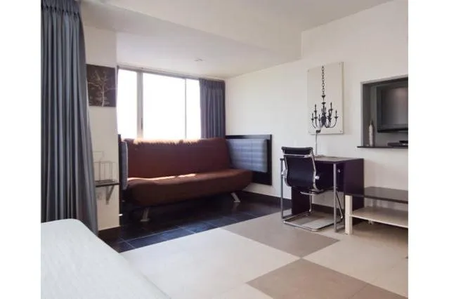 Seating area in Galare Thong Tower