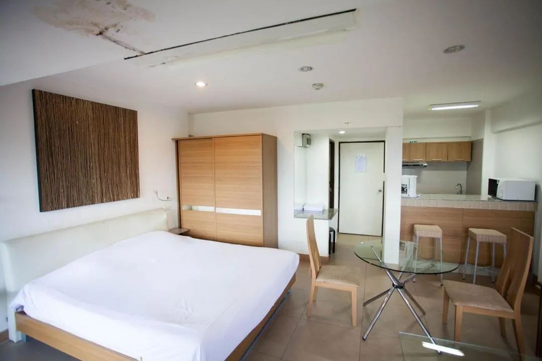 Bed in Galare Thong Tower