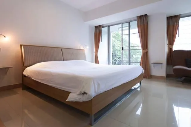 Bed in Galare Thong Tower