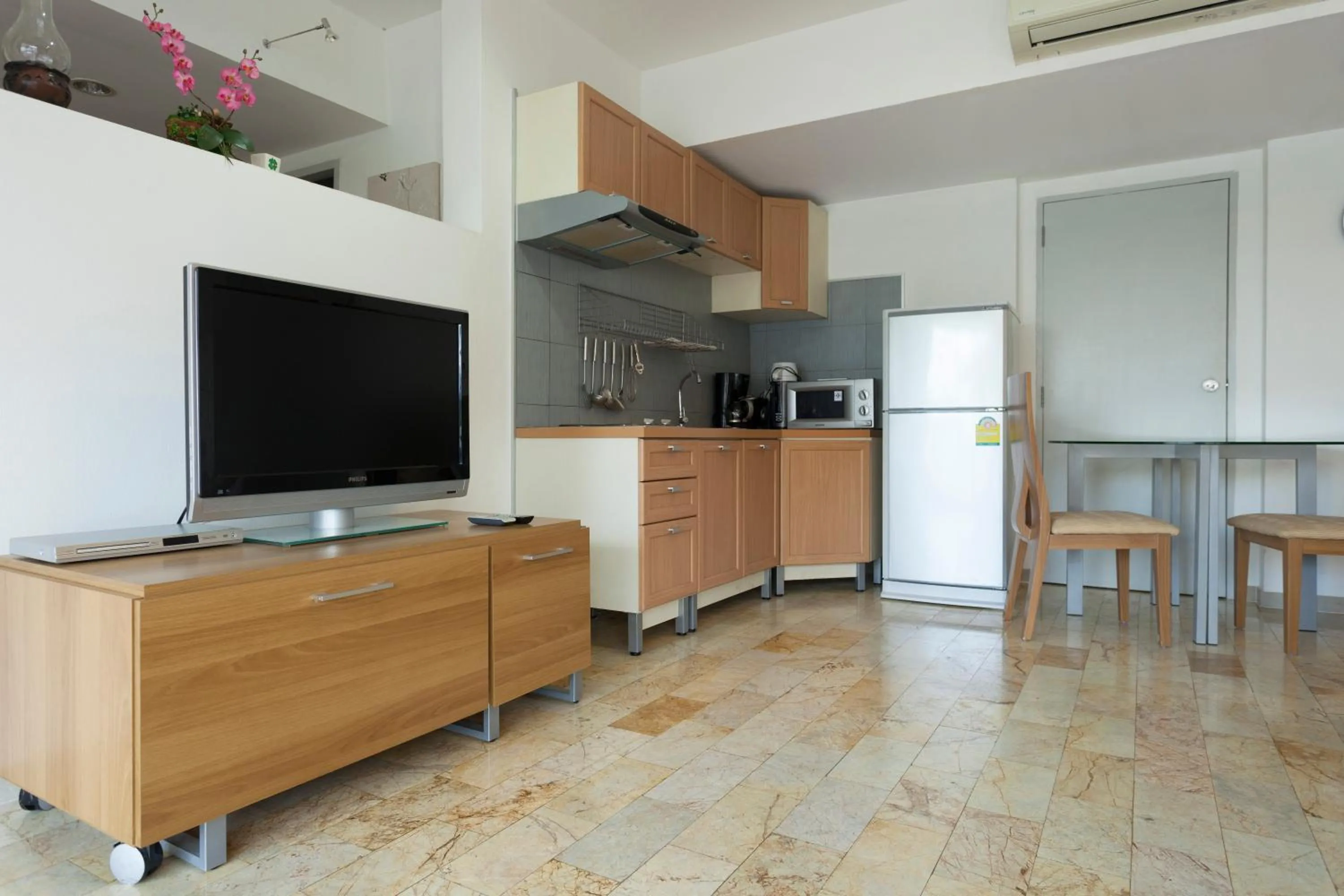 Kitchen or kitchenette in Galare Thong Tower