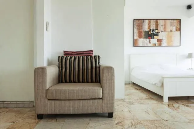 Seating area in Galare Thong Tower