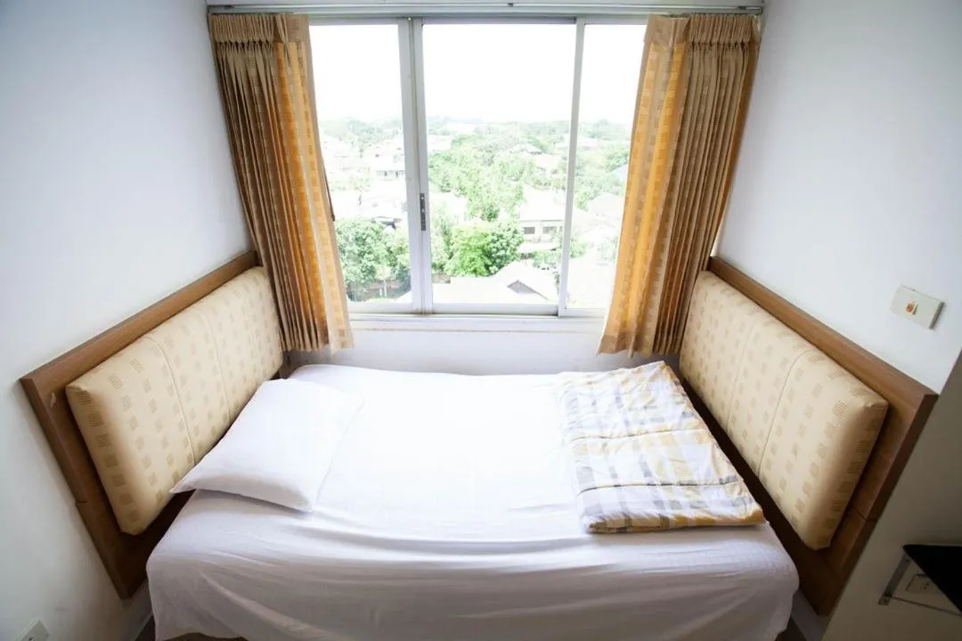 Bed in Galare Thong Tower