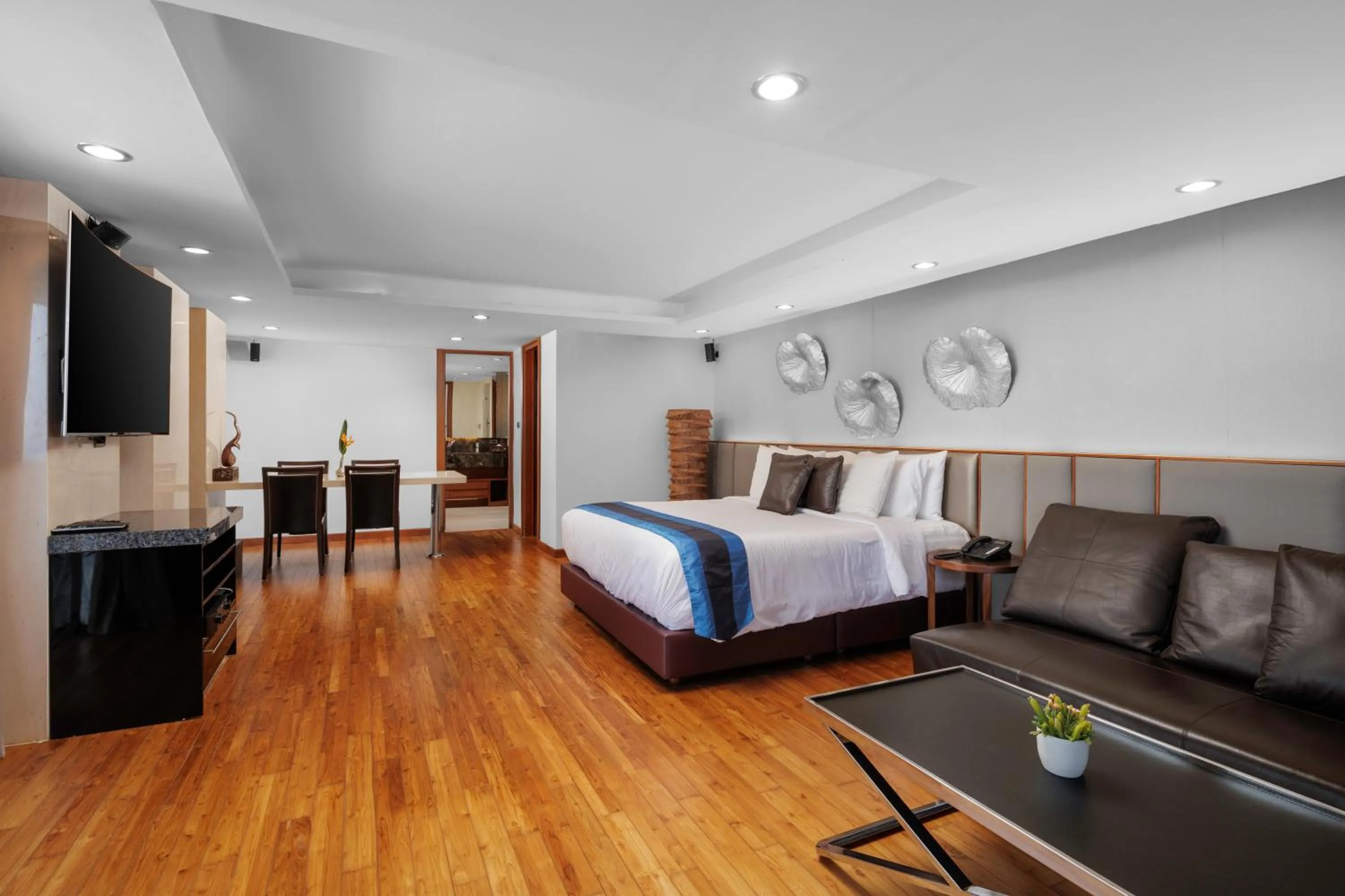 TV and multimedia, Bed in Luxury 4 pool Seaview 6 bedroom Villa on Surin Hill