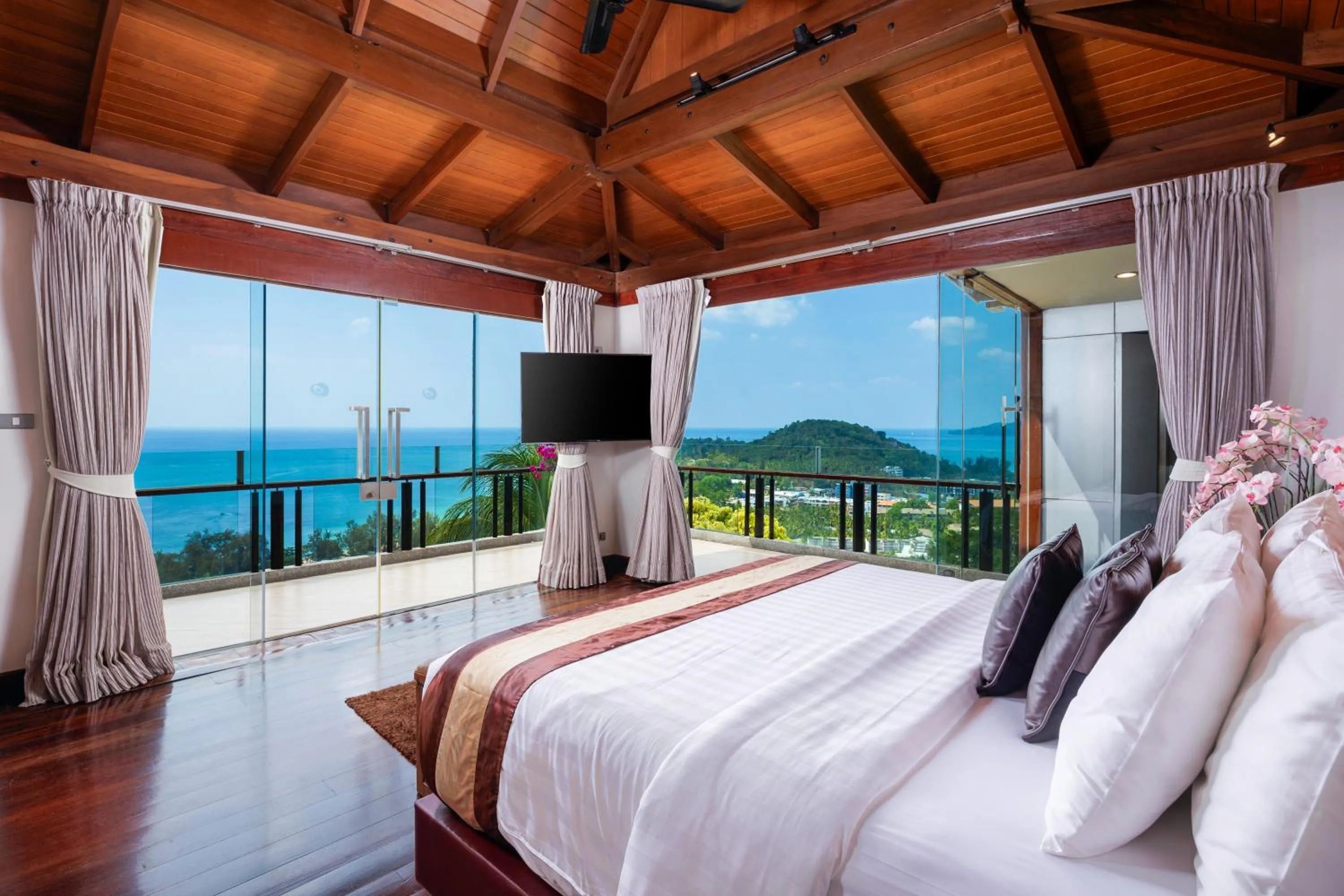 Natural landscape, Bed in Luxury 4 pool Seaview 6 bedroom Villa on Surin Hill