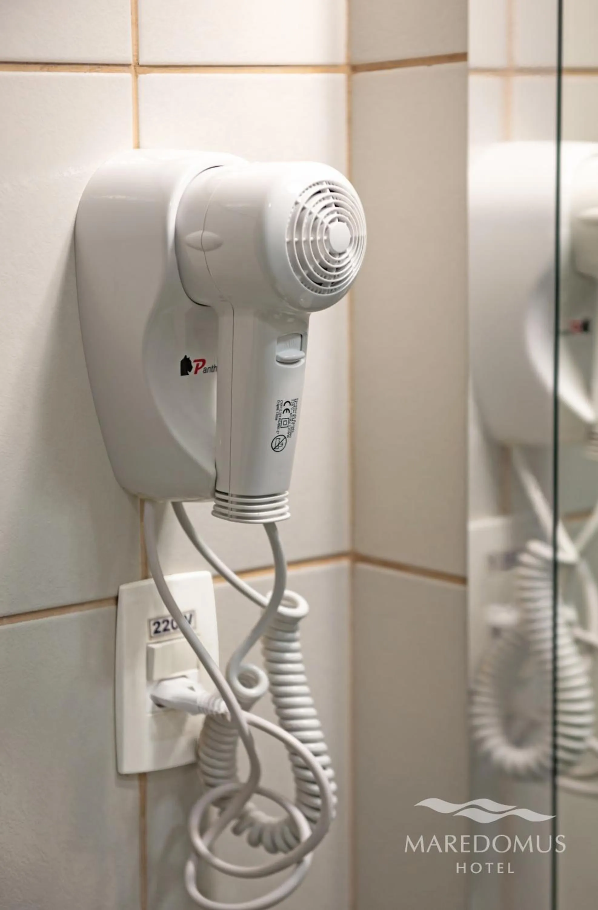 Bathroom in Maredomus Hotel