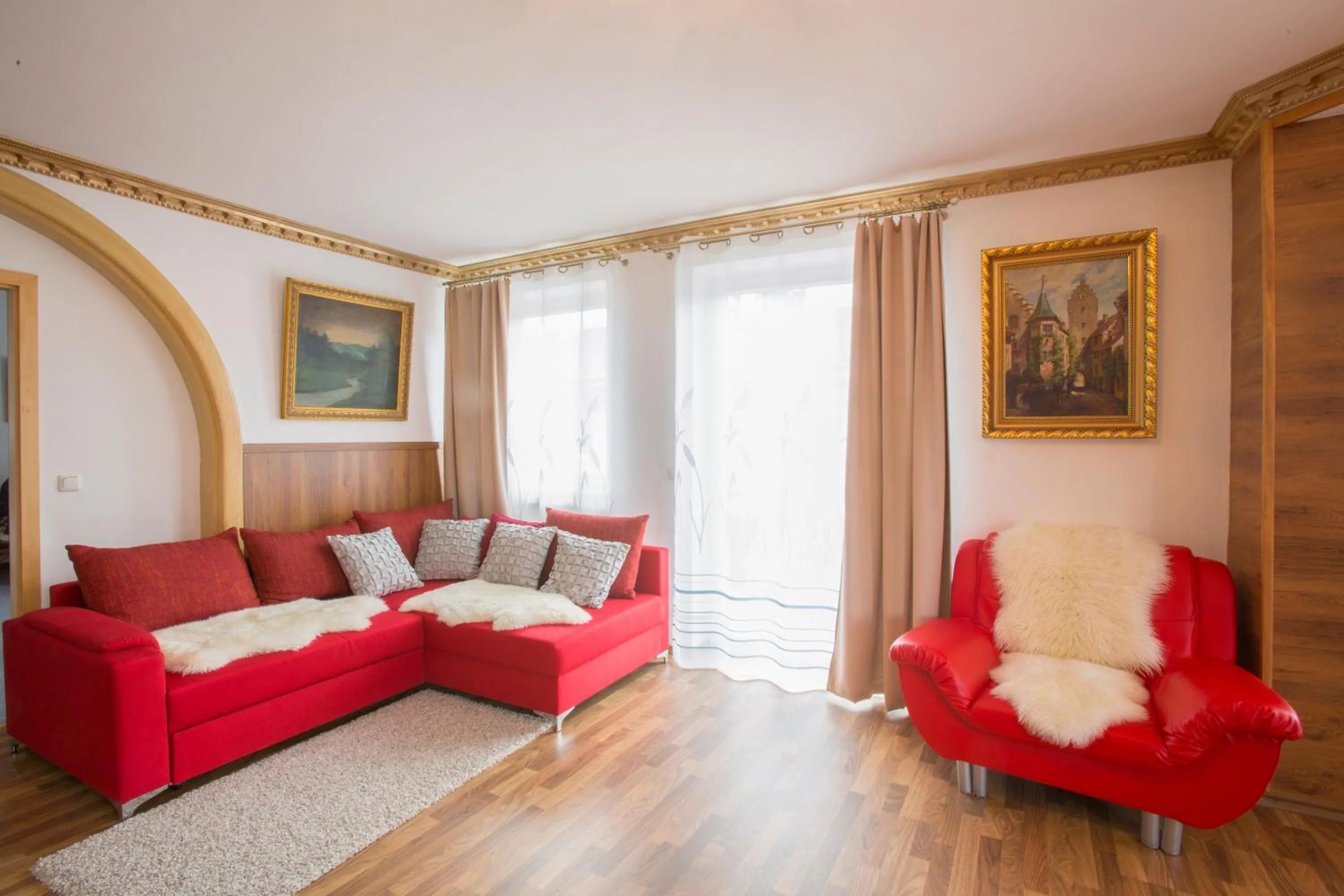 Golden GaPa Central Family Apartment 8