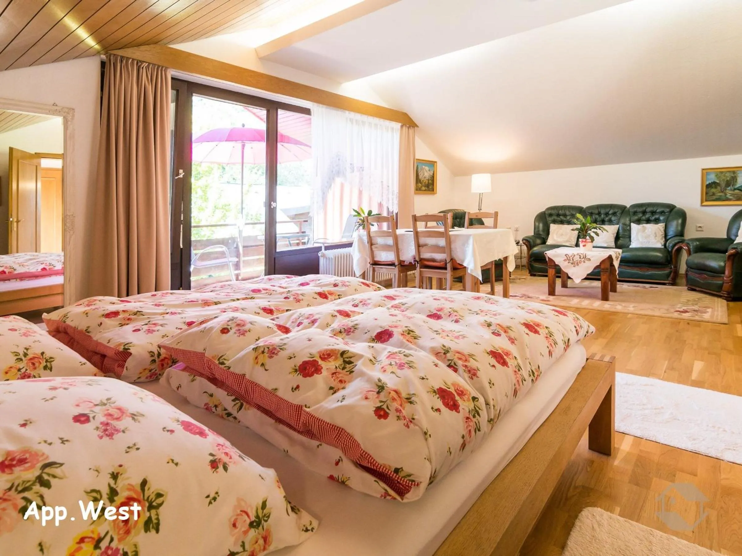 Photo of the whole room, Bed in Landhaus Gruden Sommerberg