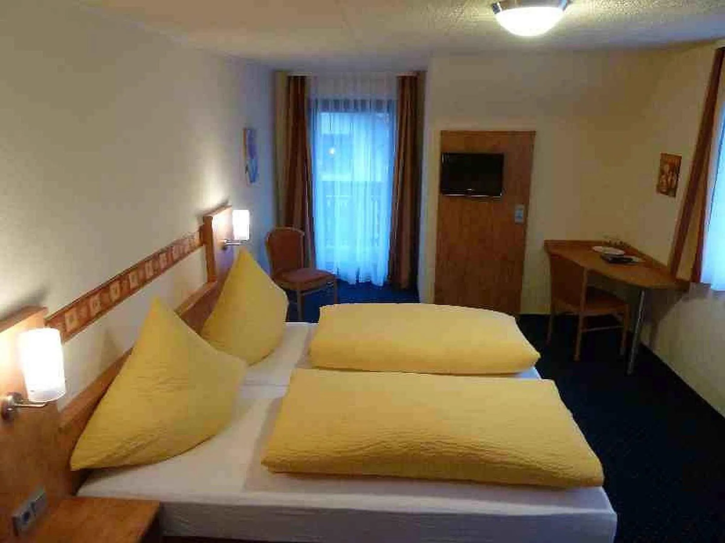 Bedroom, Bed in Hotel Schützen