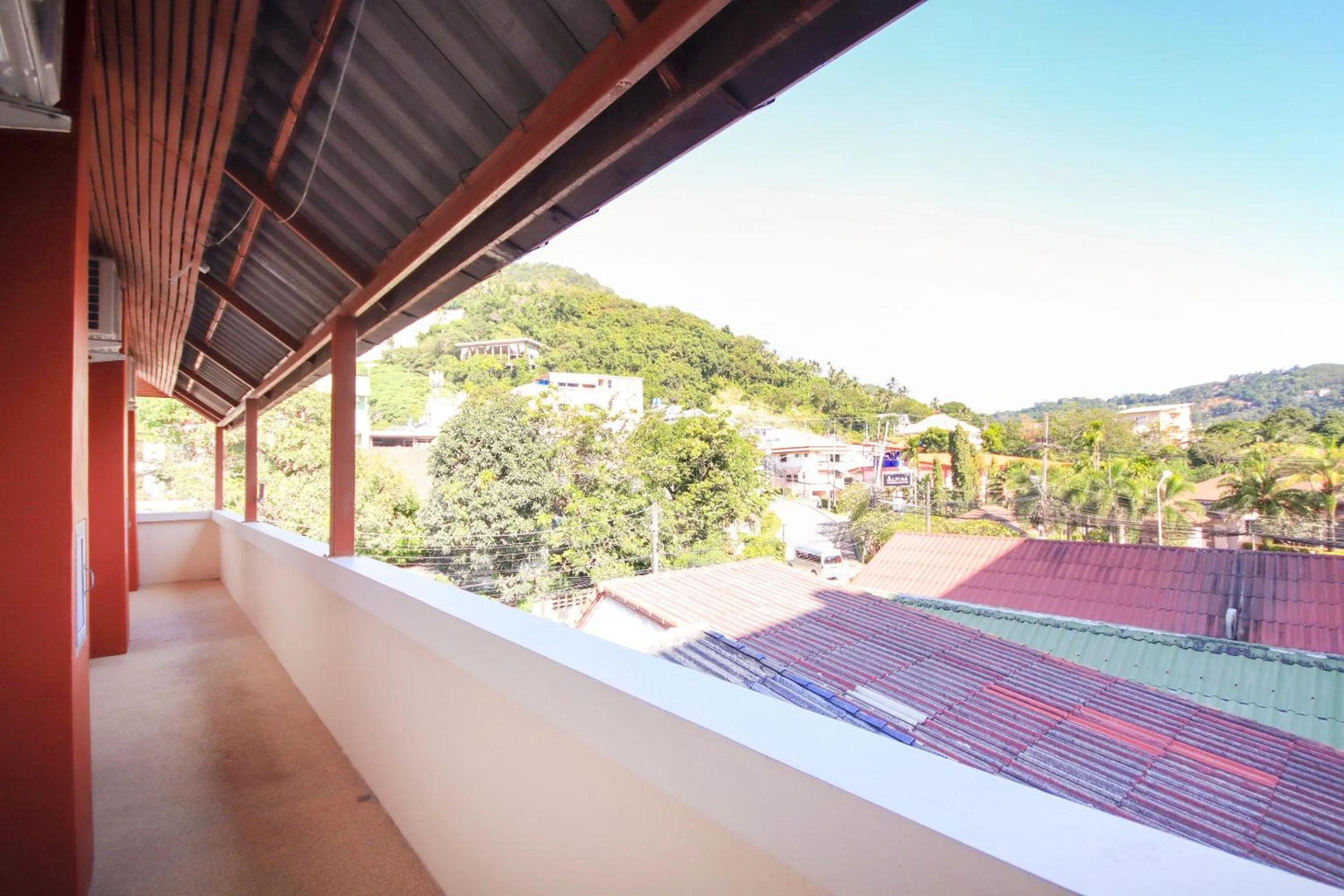 Balcony/Terrace in Ban Elephant Blanc Apartment