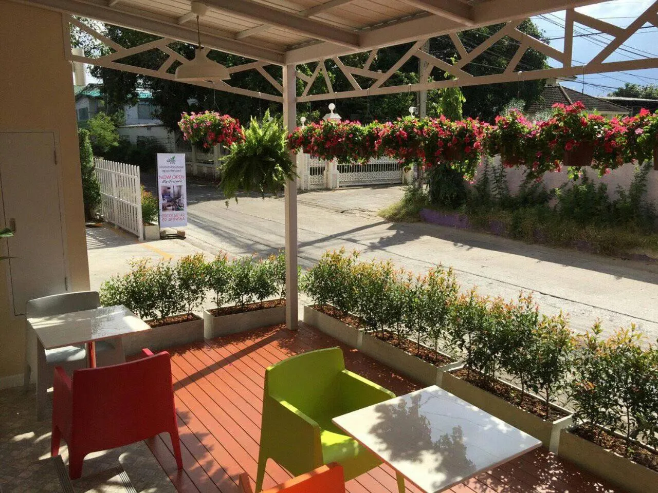 Facade/entrance in The Garden Living