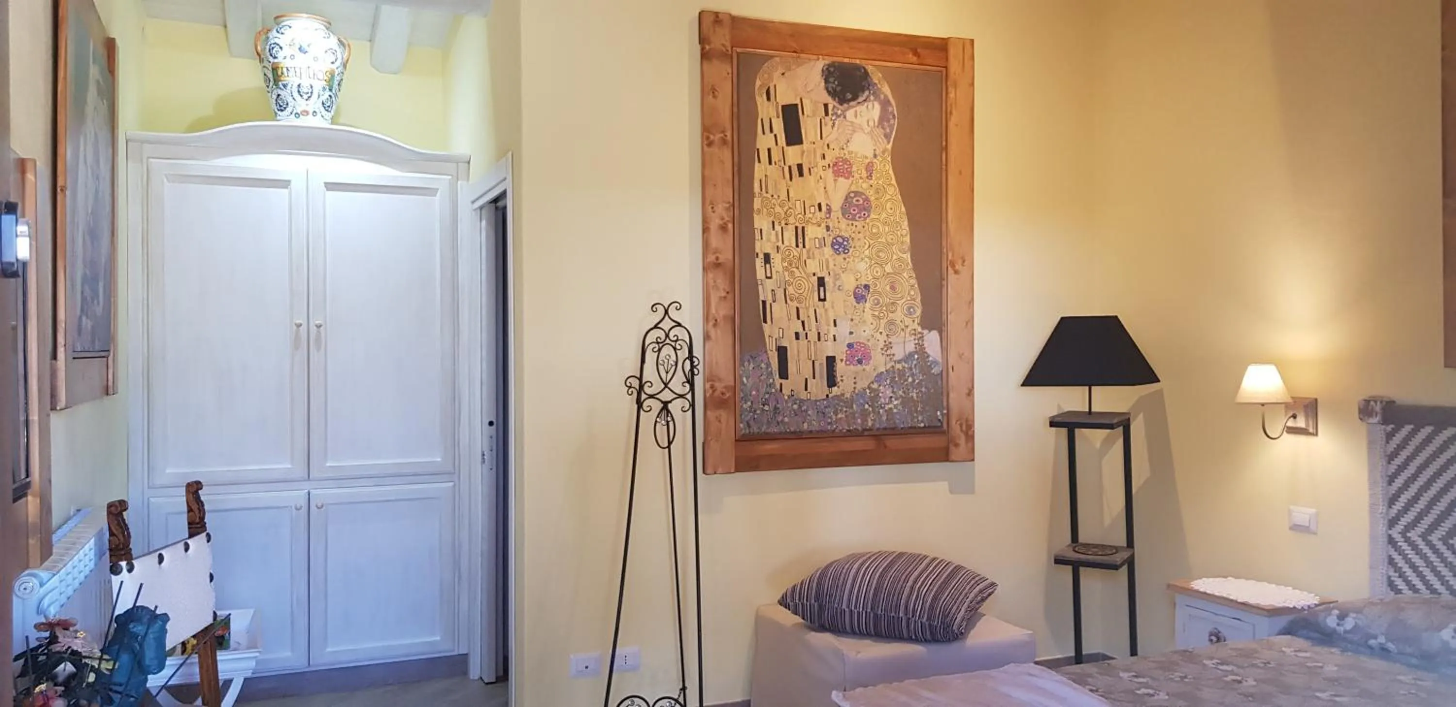 Bedroom in Aquilamaior