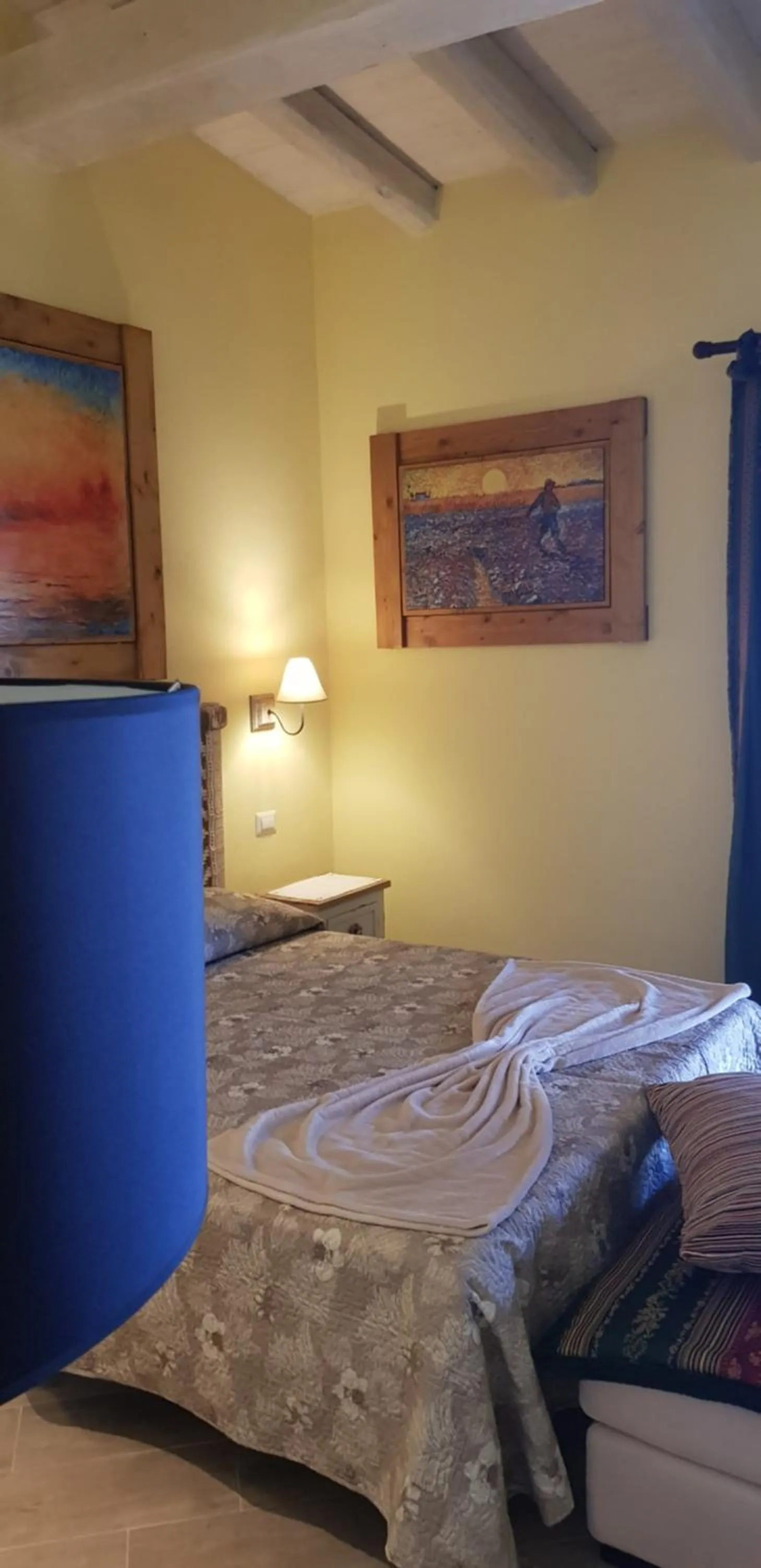 Photo of the whole room in Aquilamaior