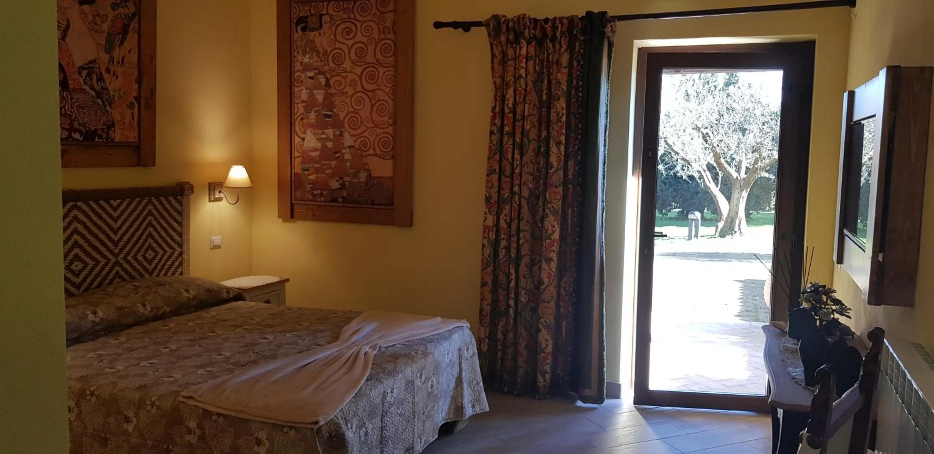 Photo of the whole room in Aquilamaior