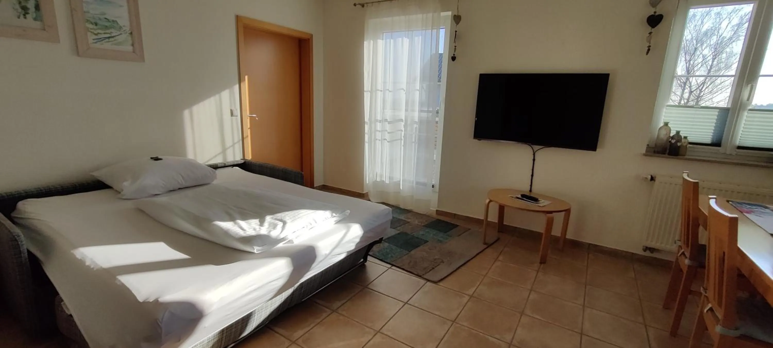 Living room, Bed in Brigel-Hof