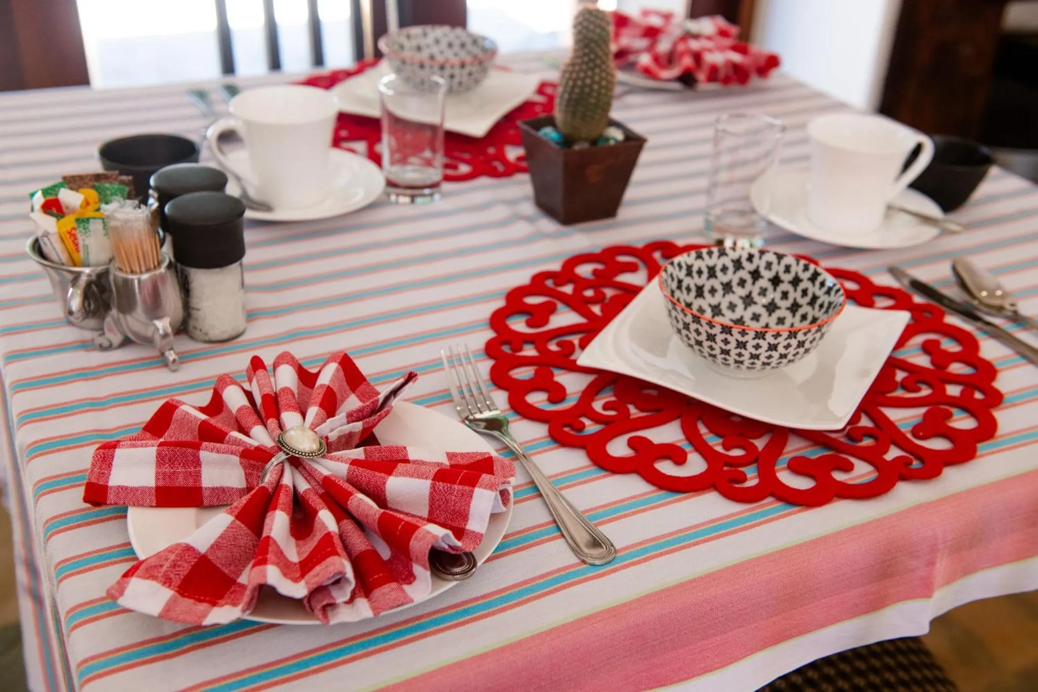 Breakfast in 37 on Charles