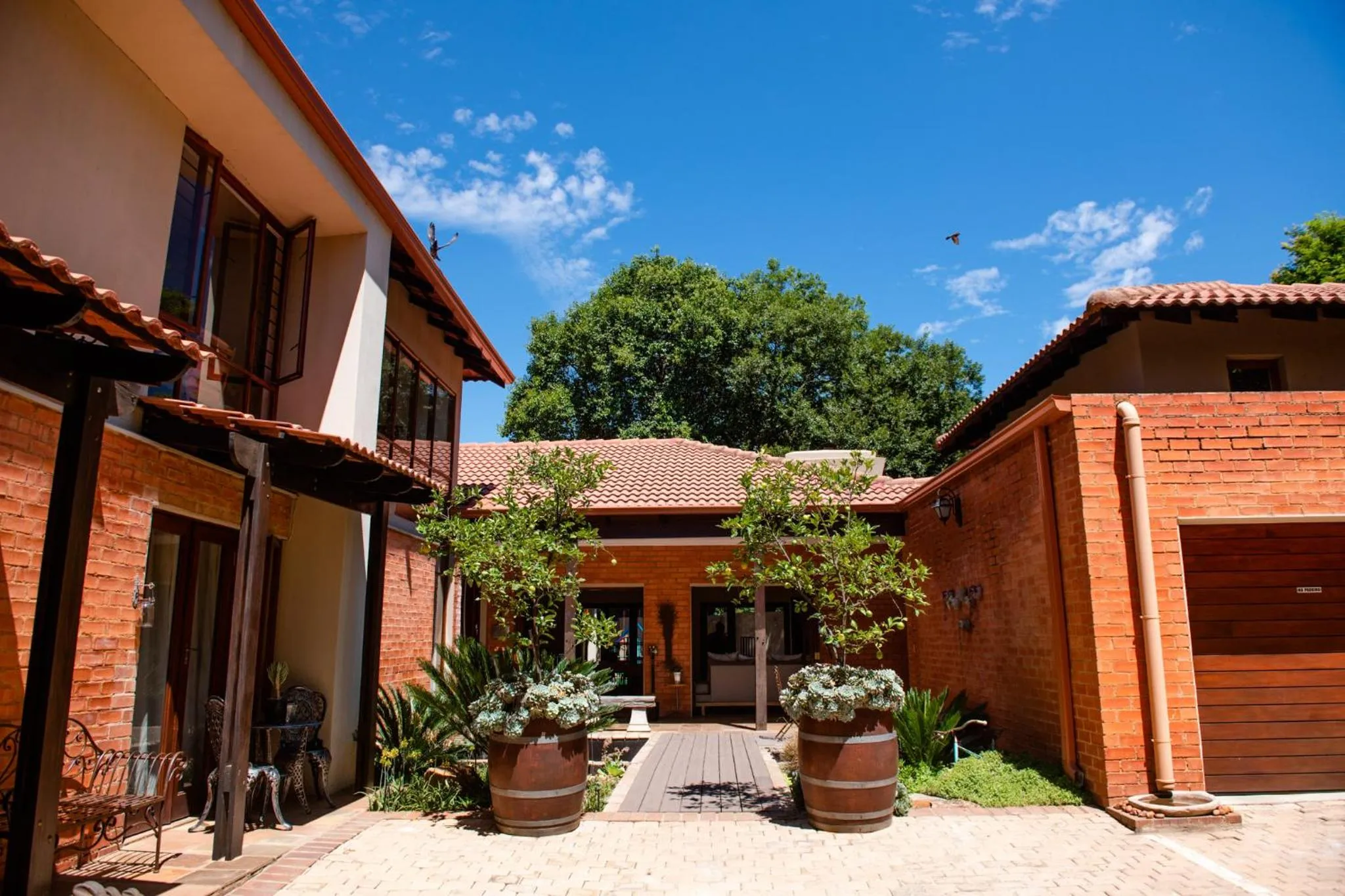 Property building in 37 on Charles