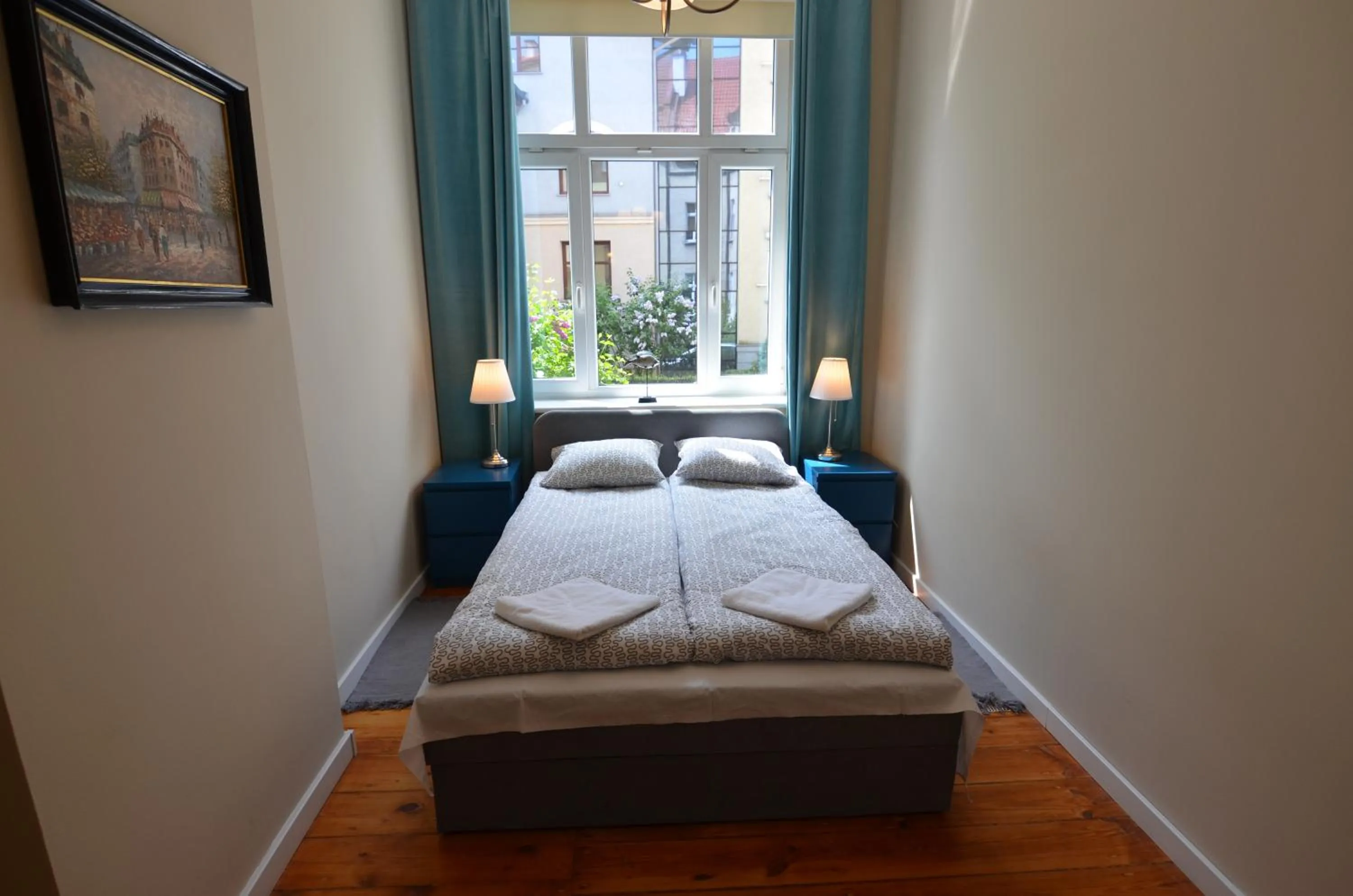 Bedroom, Bed in Victus Apartamenty, Apartamenty Adams