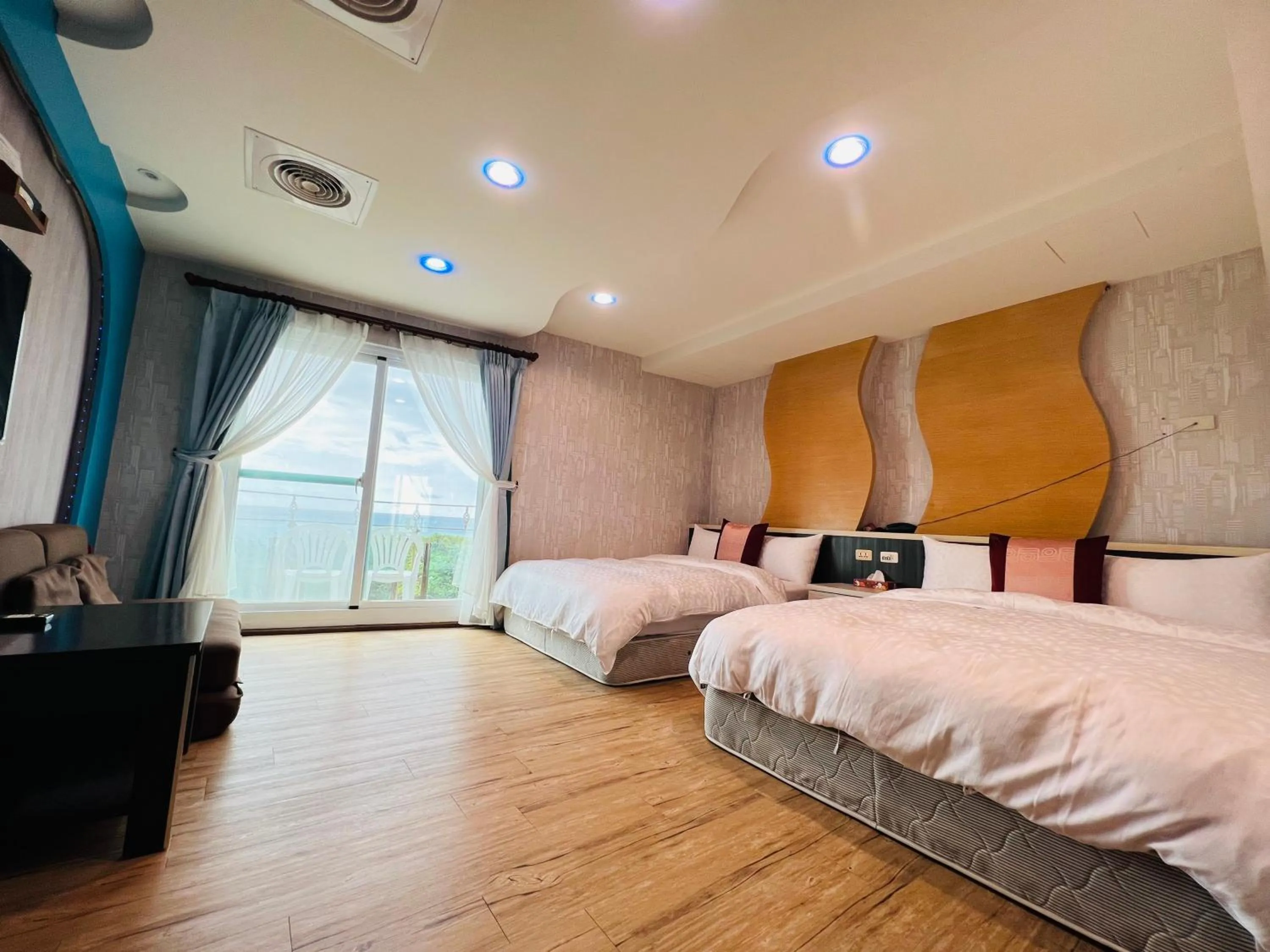 Bedroom, Bed in Ibiza Inn Kenting