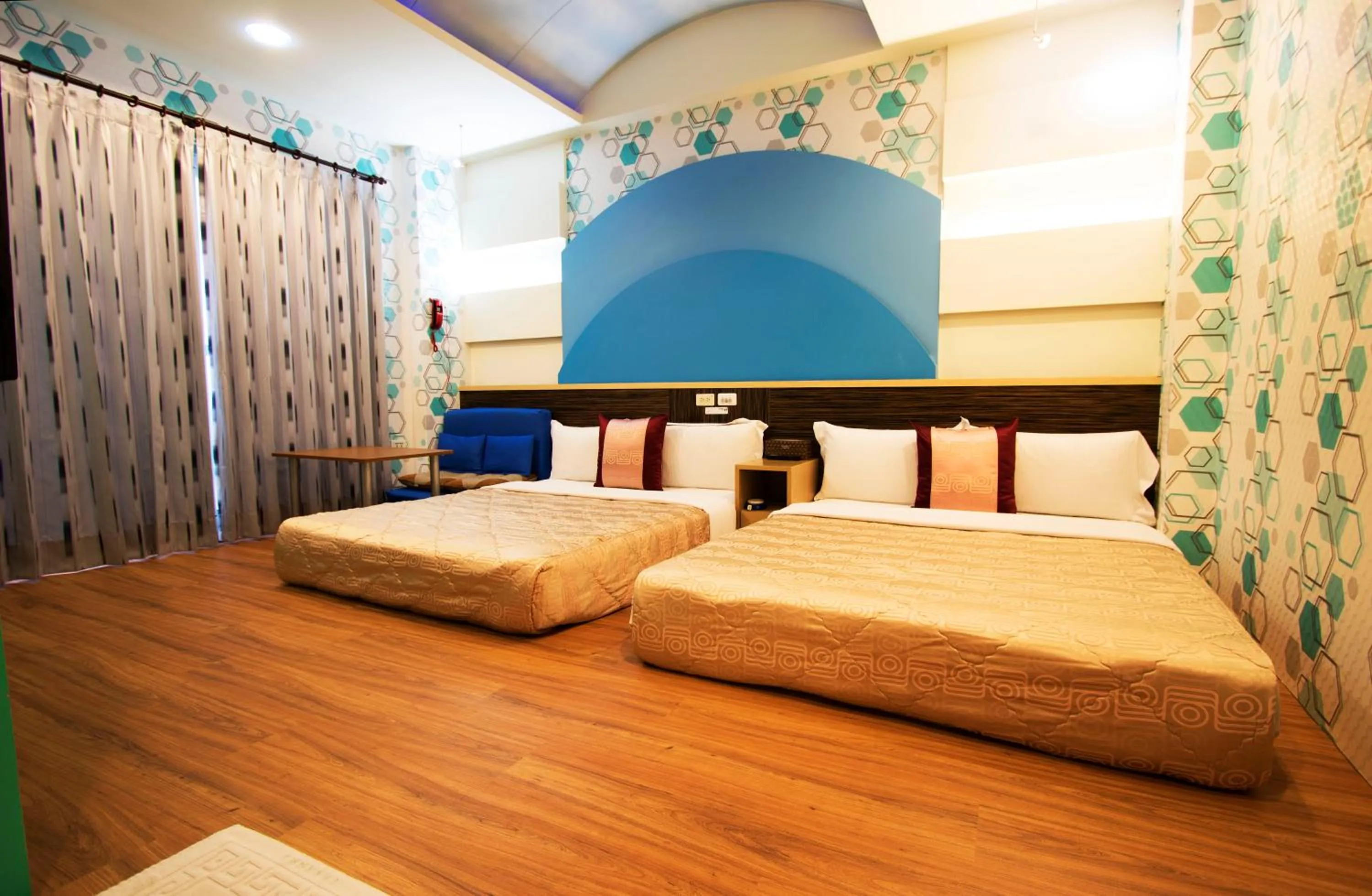 Photo of the whole room, Bed in Ibiza Inn Kenting