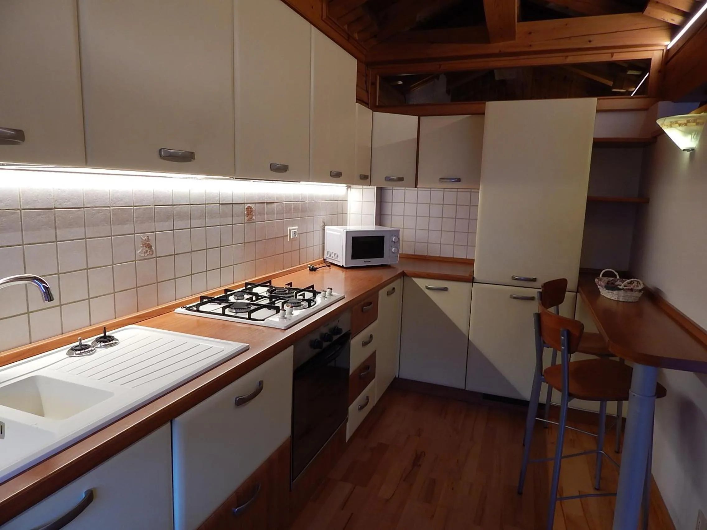 Kitchen or kitchenette in Residence La Pineta