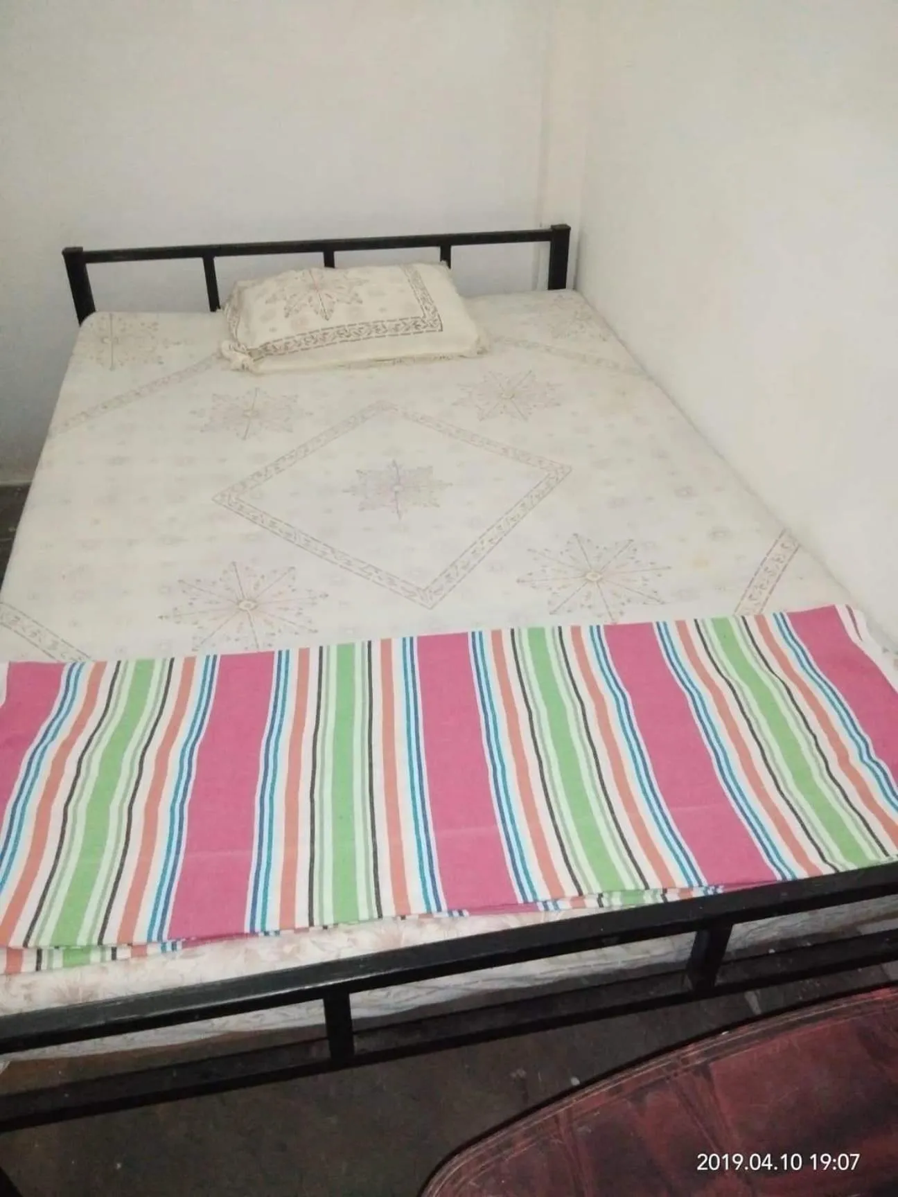 Bed in Thirumalai Park