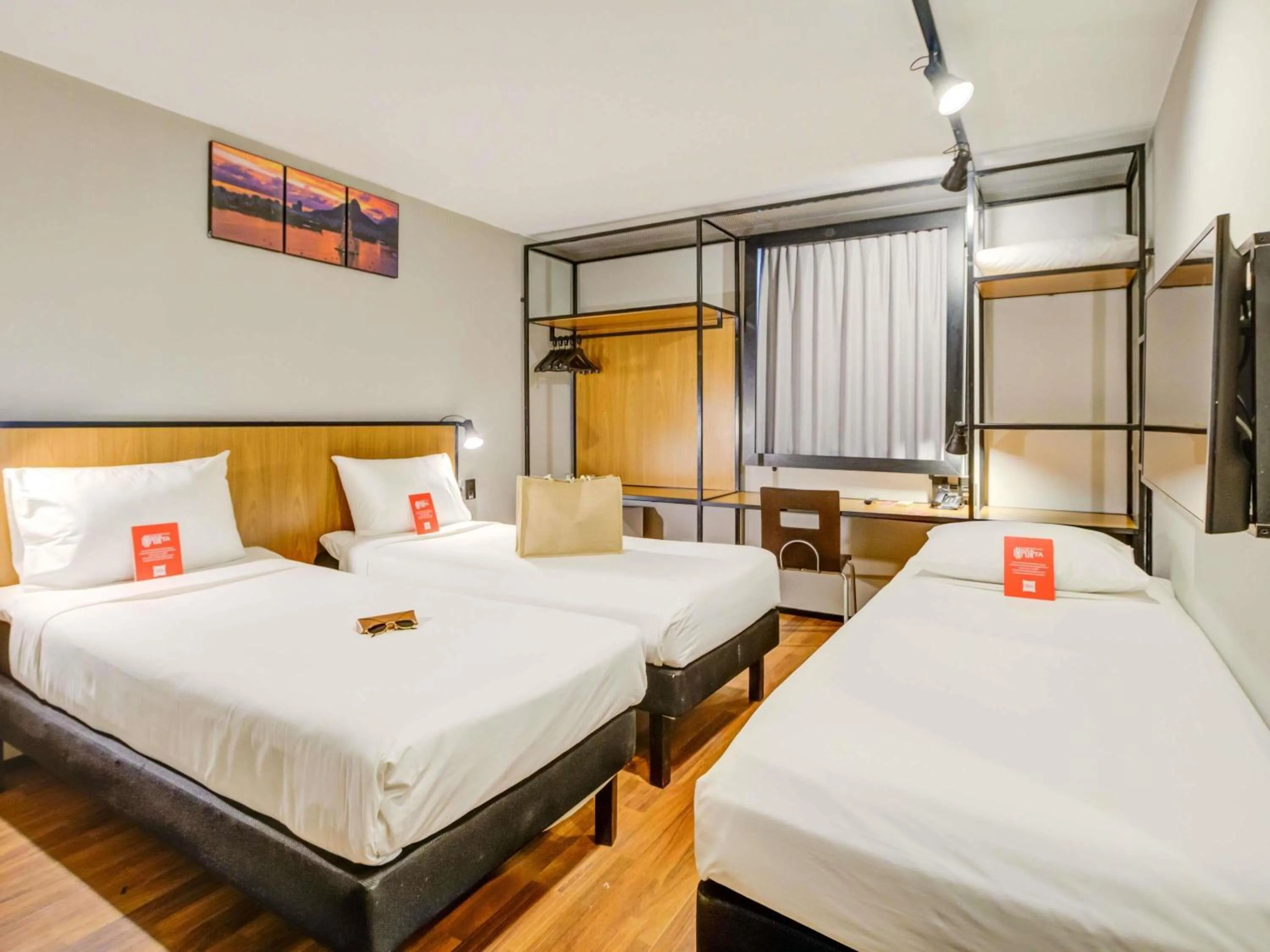 Bedroom, Bed in ibis Copacabana Posto 2