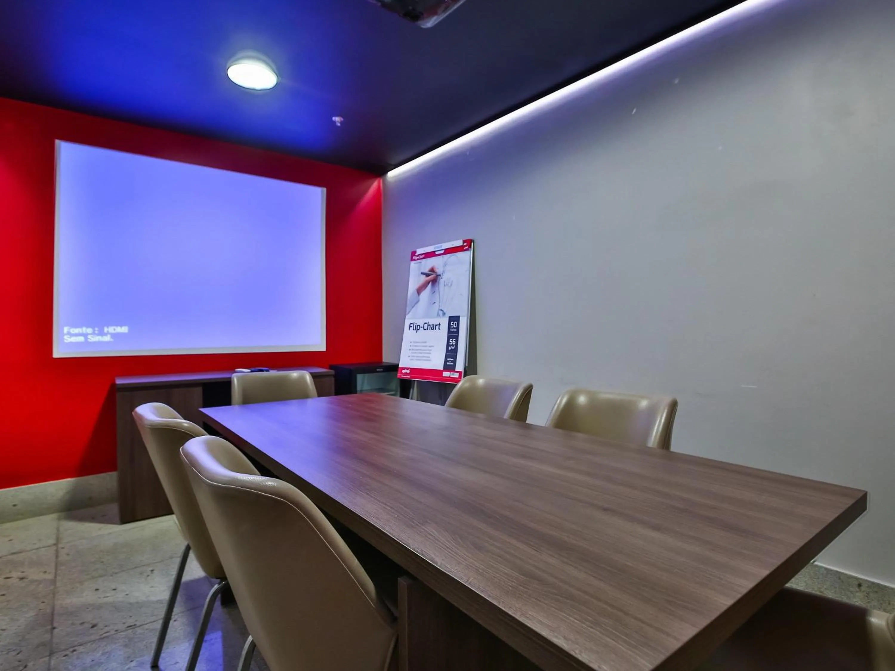 Meeting/conference room in ibis Copacabana Posto 2