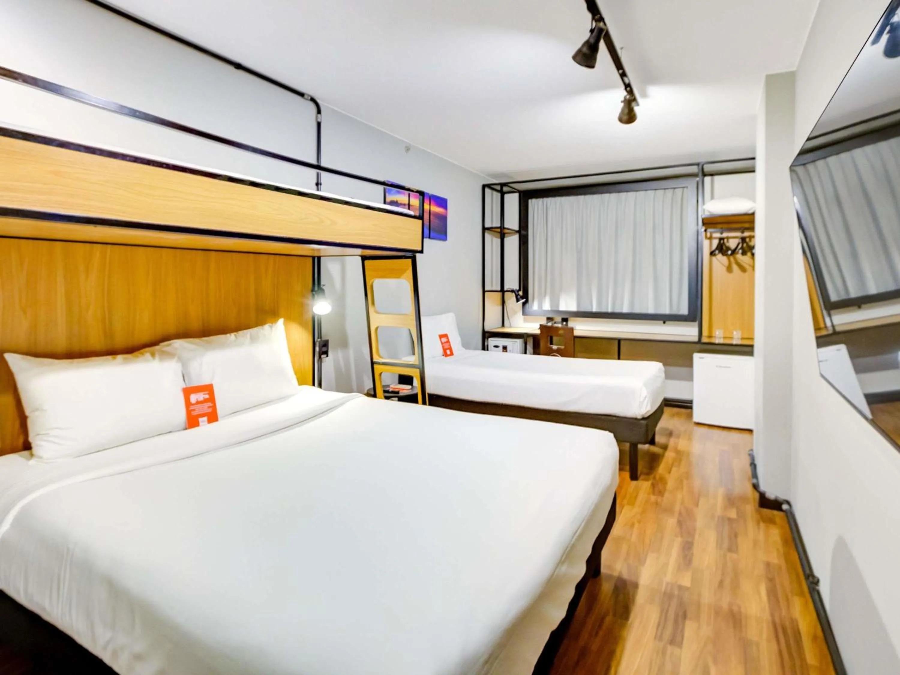 Bedroom, Bed in ibis Copacabana Posto 2