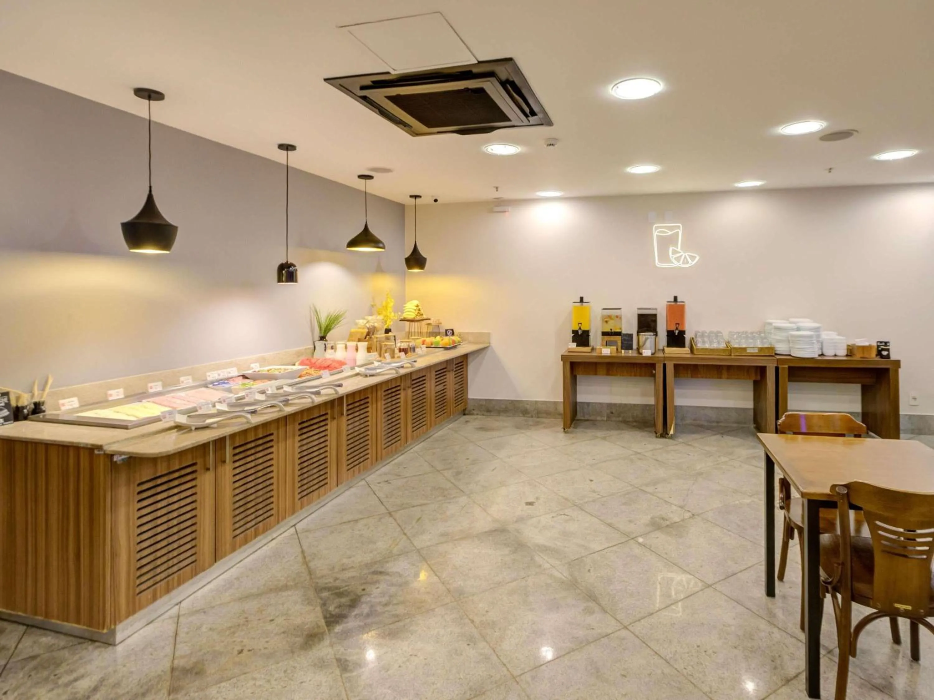 Breakfast in ibis Copacabana Posto 2