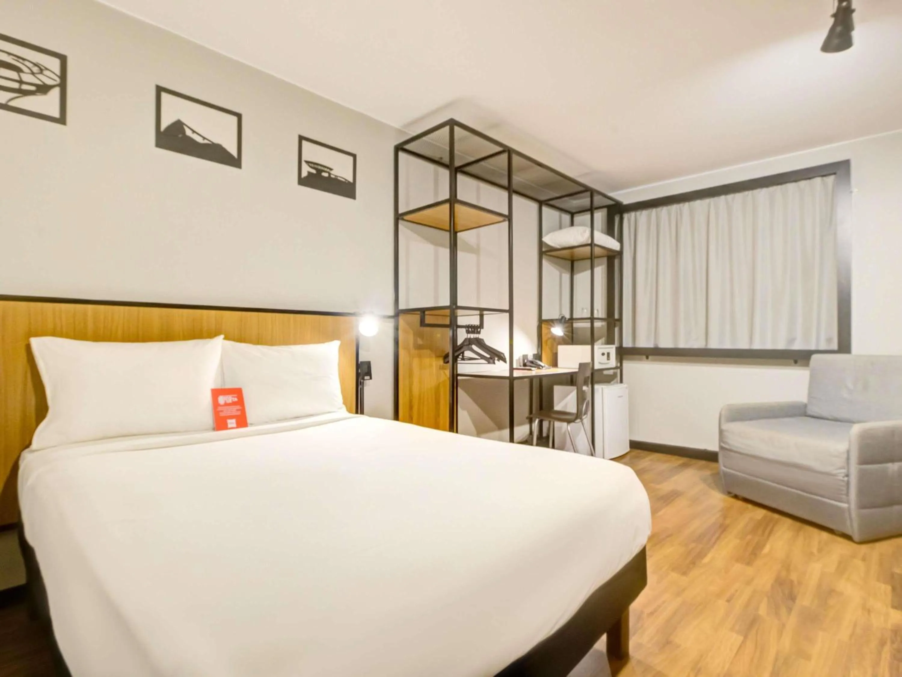 Bedroom, Bed in ibis Copacabana Posto 2