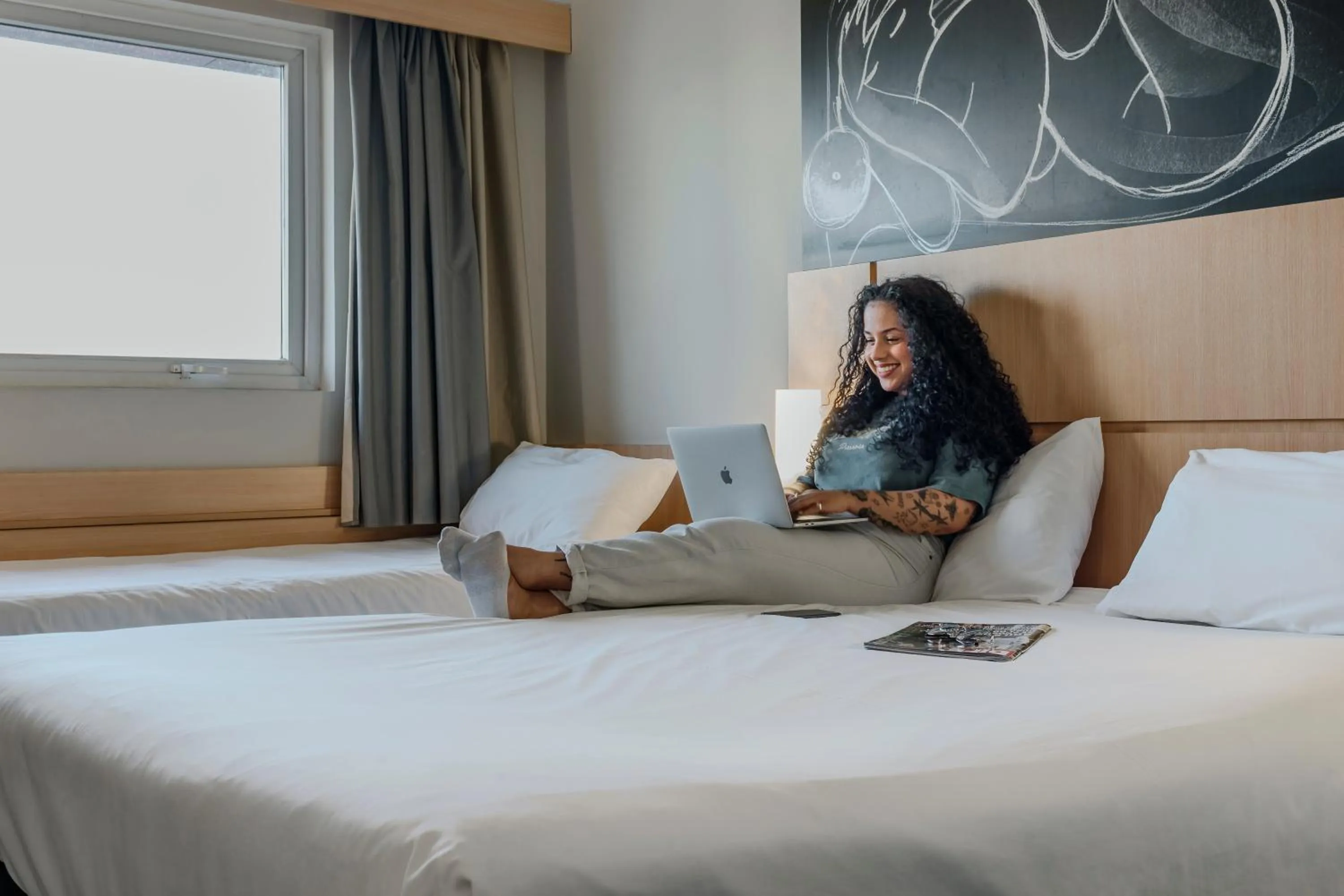 People, Bed in Ibis Foz do Iguaçu